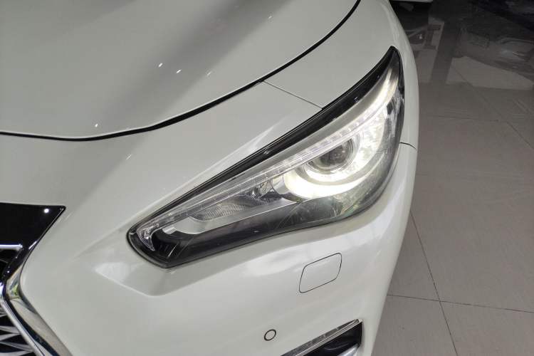 Used Infiniti Q50L 2018 2.0T Enjoyment Edition China V standard Left Front Headlight