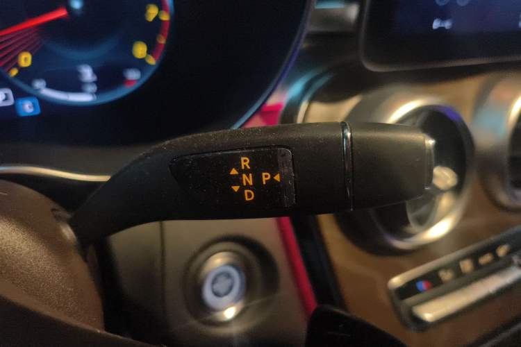 Used Mercedes-Benz GLC 2020 GLC 260 L 4MATIC Luxury Model Gear Lever