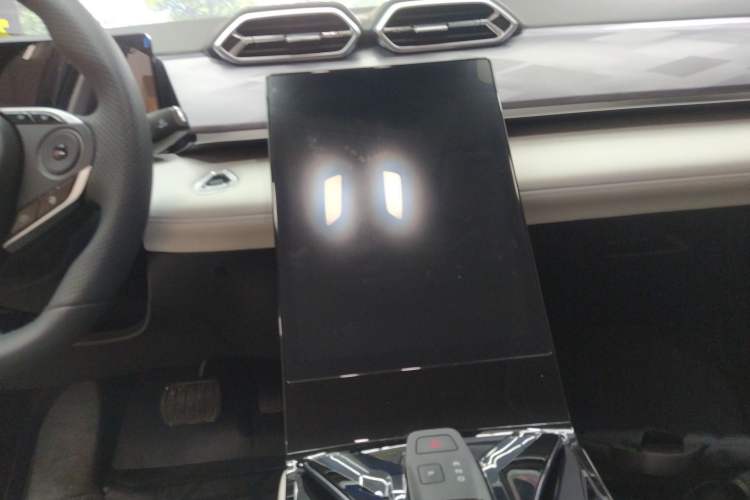 Used Dongfeng Aeolus Mage 2023 1.5T Prestige Edition Audio And AC Panel