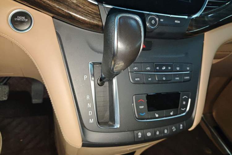 Used Buick GL8 2017 ES 28T Premium Version China V Standard
