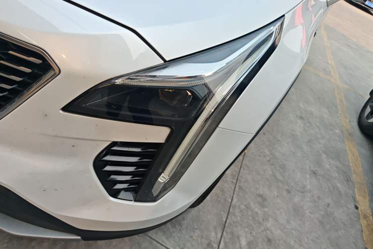 Used Cadillac XT4 2018 28T Two-Wheel Drive Leading Version Left Front Headlight