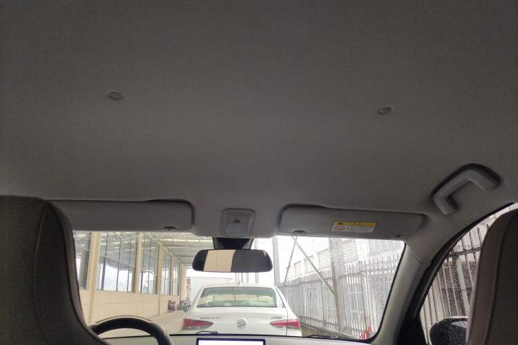 Used Wuling Bingo PLUS 2024 330 km Range Five-Seater Version
