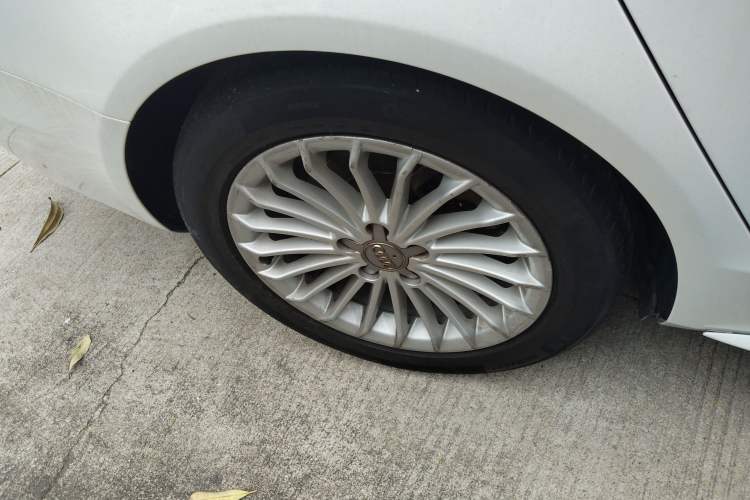 Used Audi A4L 2015 35 TFSI Automatic Comfort Model Exterior 2