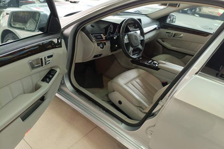 Used Mercedes-Benz E-Class 2014 Facelifted E 260 L Luxury Edition