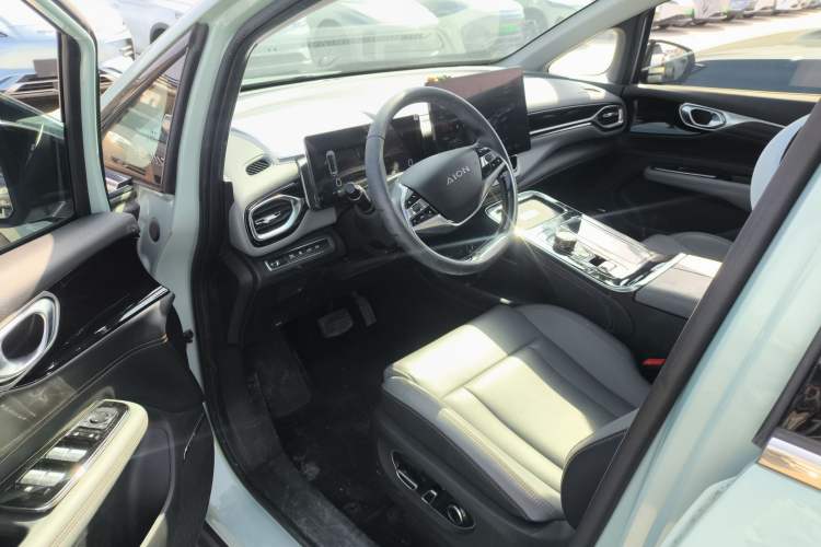 Used AION V 2021 Plus 70 Smart Edition Lithium Iron Phosphate Driver Seat