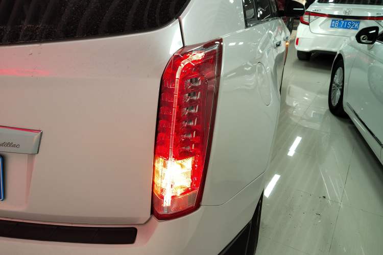 Used Cadillac SRX 2014 3.0L Comfort Model
