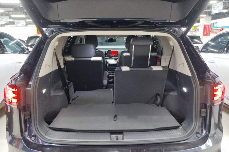 Used Volkswagen ID.6 CROZZ 2022 Long-Range PRO Edition