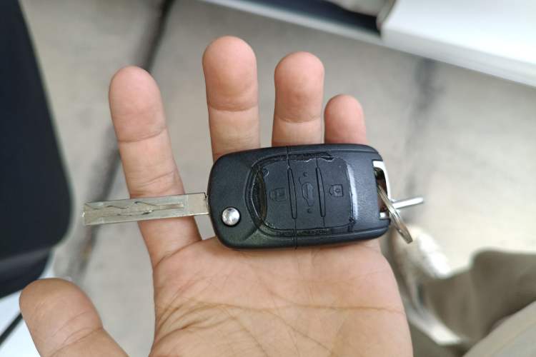 Used Baojun 730 2019 1.5L Manual Fashion Model 7-seater China VI Vehicle Key