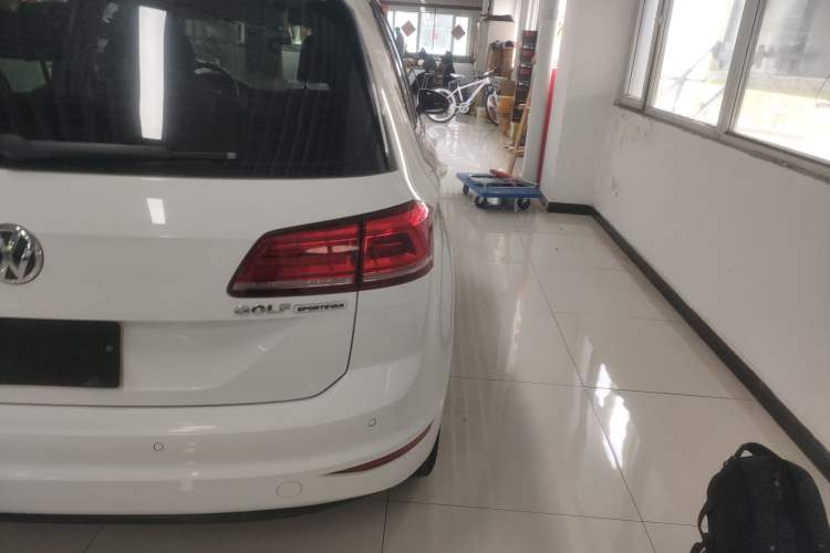 Used Volkswagen Golf Sportsvan 2016 1.6L Automatic Comfort Model
