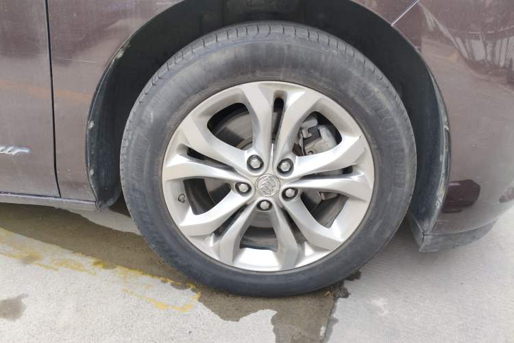 Used Buick GL8 2018 ES 28T Comfort Model China VI Standard
