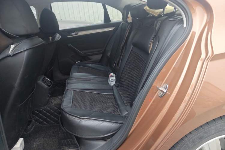 Used Volkswagen Lamando 2018 230TSI DSG Fashion Edition Left Rear Seat