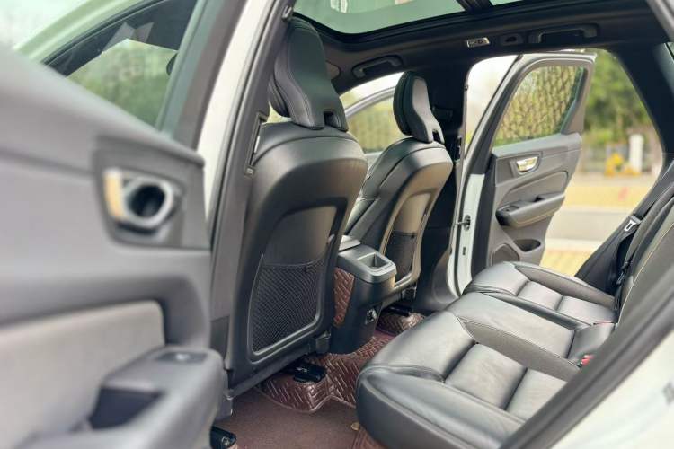 Used Volvo XC60 2020 T5 4x4 Smart & Dynamic Sport Edition