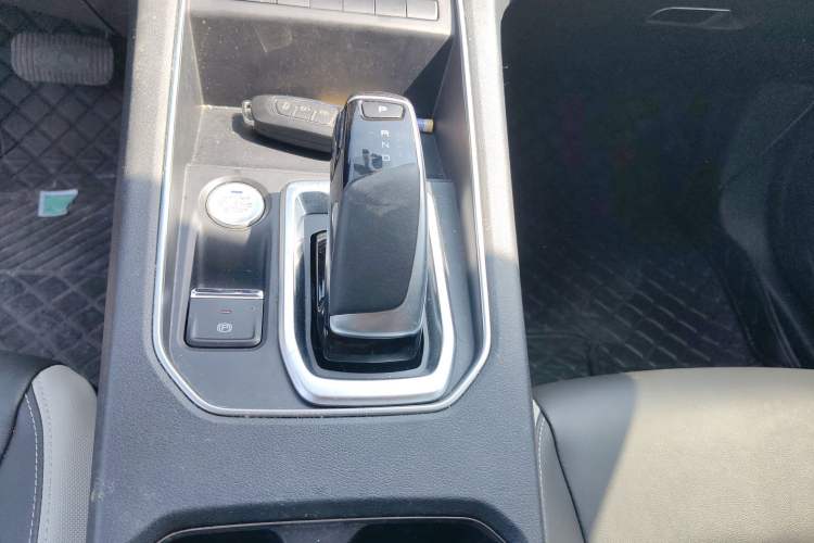 Used Dongfeng Aeolus E70 2021 Revised Version 360H Battery-Swap Edition
