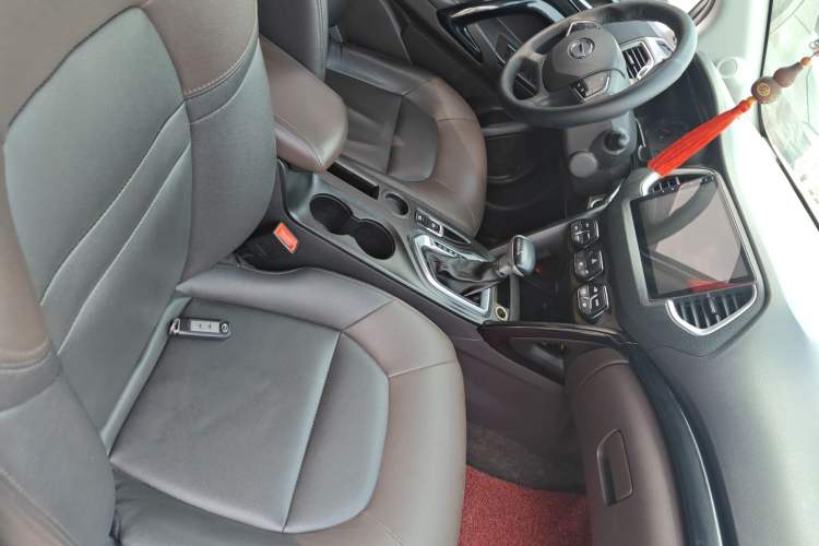 Used GAC Trumpchi GS4 2017 235T G-DCT Two-Wheel Drive Elite Edition
