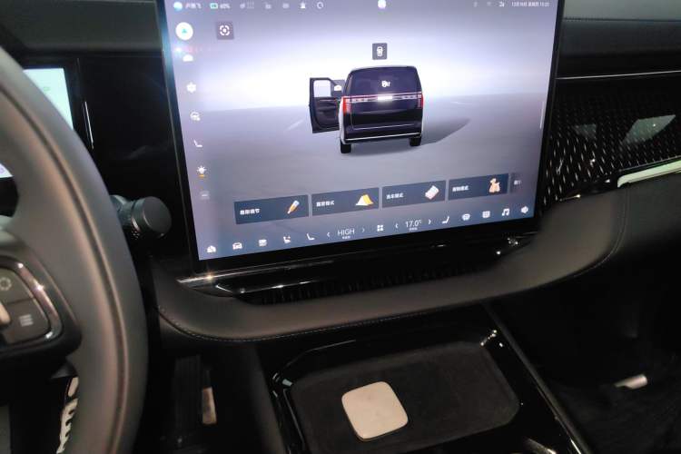 Used Zeekr 009 2024 7-Seater Aisle Version 108 kWh