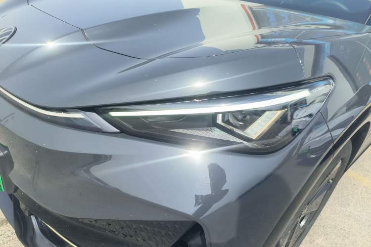 Used Volkswagen ID.UNYX 2024 Pro Long-Range Version Left Front Headlight