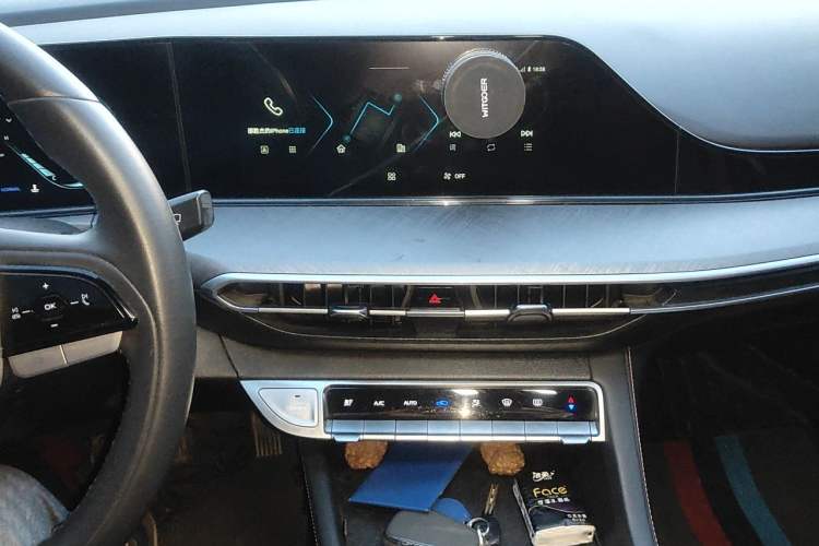 Used CHANGAN Eado 2023 Changan Edition PLUS Blue Whale NE 1.4T GDI DCT Prestige Version
