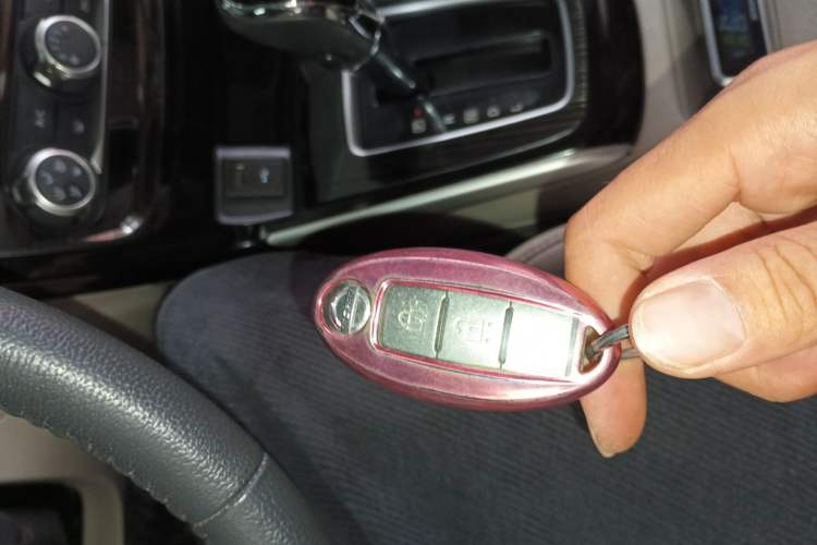 Used Nissan Sylphy 2019 1.6XV CVT Smart Connect Luxury Edition China VI Standard Interior 1