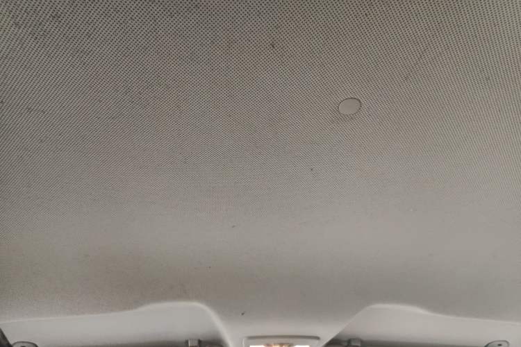 Used Baojun 630 2013 1.5L manual Entry-level trim
