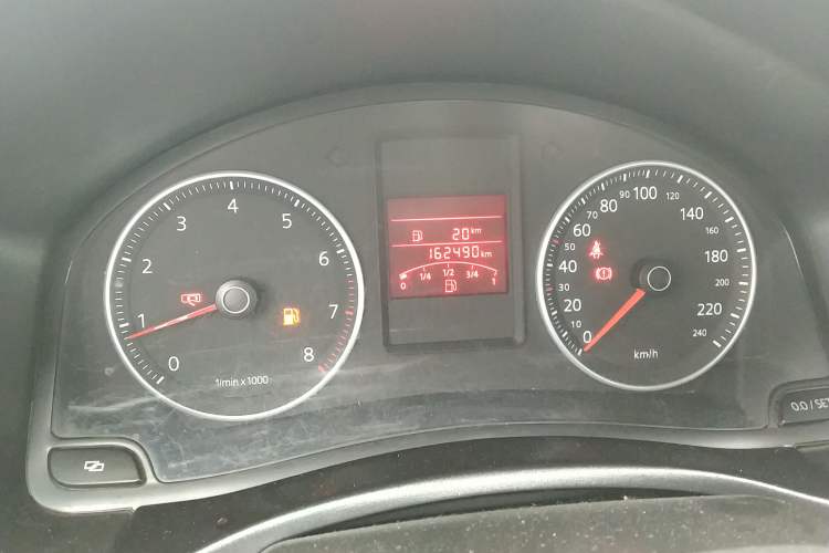 Used Volkswagen Bora 2012 1.6L Manual Fashion Edition Instrument Cluster