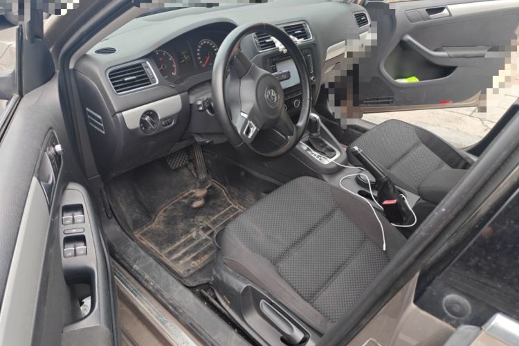 Used Volkswagen Sagitar 2014 Revised Version 1.6L Automatic Leading Edition
