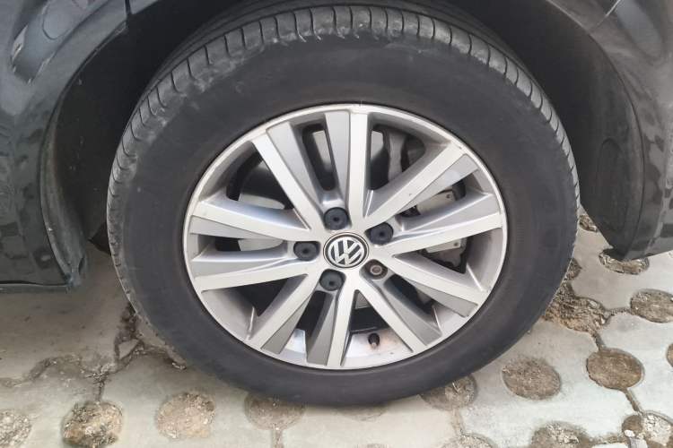 Used Volkswagen Caravelle 2017 2.0 TSI 4x4 Comfort Edition 7-Seater
