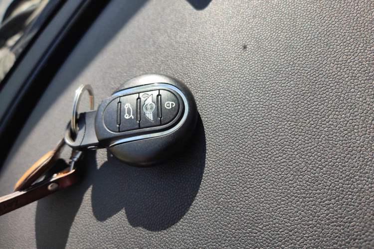 Used MINI Clubman 2016 1.5T COOPER Vehicle Key