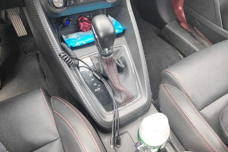 Used MG ZS 2017 16T Automatic Flagship Internet Edition Gear Lever