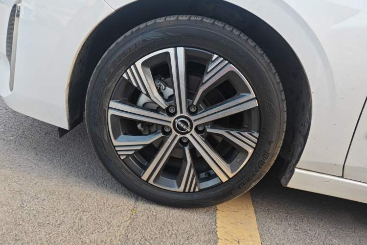 Used Nissan Sylphy 2023 Super Hybrid Electric Drive Ultra-Luxury Model Exterior 4