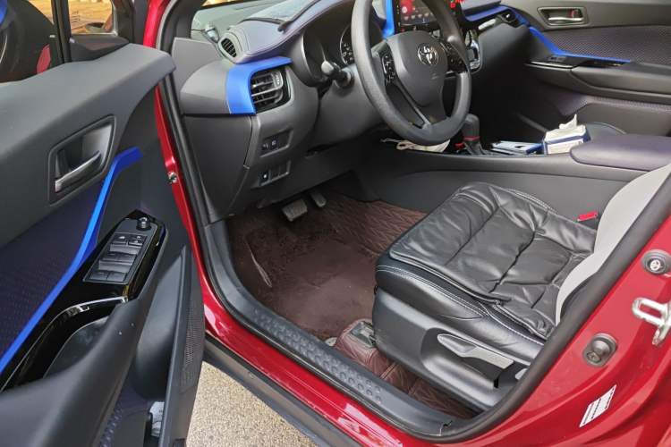 Used Toyota IZOA 2020 2.0L Enjoy Edition