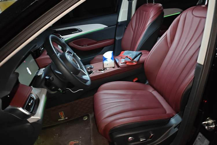 Used Hongqi H5 PHEV 2025 170 Super Hybrid Version Left Front Seat