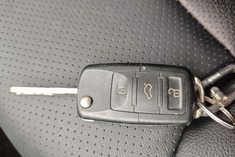 Used Volkswagen Polo 2014 1.6L Automatic Comfort Edition Vehicle Key