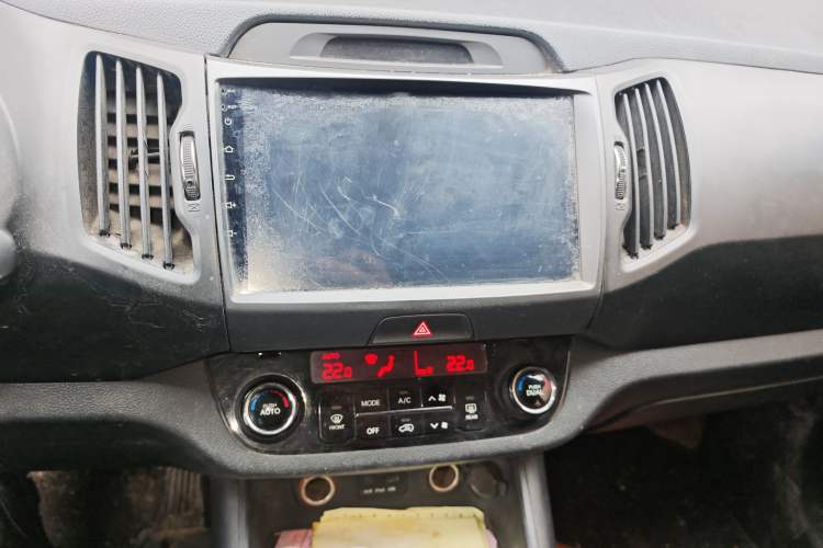 Used Kia Sportage R 2012 2.0L Manual Two-Wheel Drive GLS
