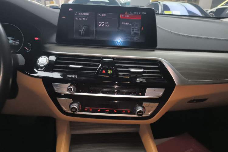 Used BMW 6 Series GT 2019 630i Luxury Design Package Audio And AC Panel