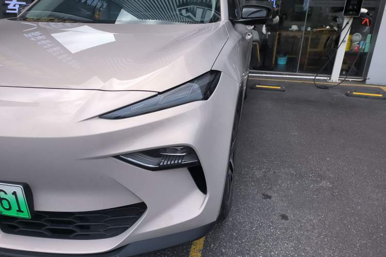 Used MG ES5 2025 525max Rear-Drive Intelligent Driving Version Left Front Headlight