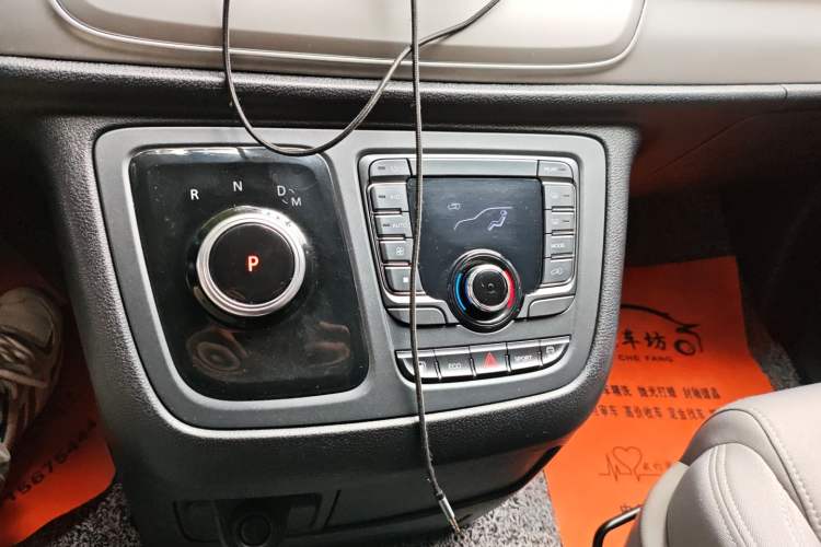 Used SAIC MAXUS G10 2022 2.0T Automatic Smart Enjoyment Version Gasoline 7 Seats