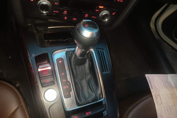 Used Audi A4L 2016 35 TFSI Collection Edition S line Comfort Model Gear Lever