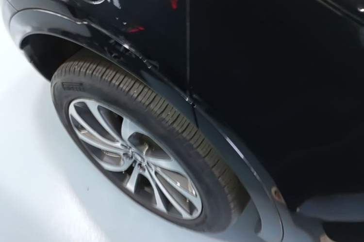 Used Land Rover Discovery Sport New Energy 2023 1.5T P300e Plug-in Hybrid Electric Version