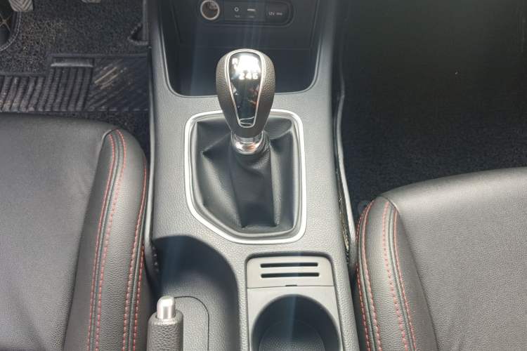 Used Kia K4 2014 1.8L Manual GL
