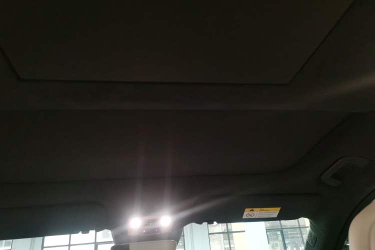 Used ONVO Luxeed L90 2025 Model—Ultra Six-Seater Version