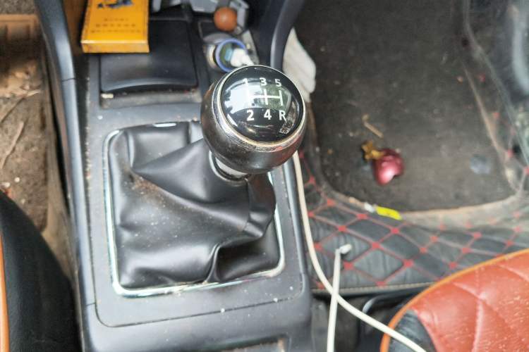 Used Mitsubishi Lancer EX 2013 Fashion Edition 1.8L Manual Comfort Version
