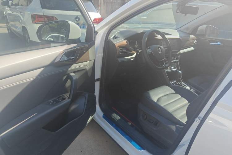 Used Volkswagen Tharu 2022 330TSI Four-Wheel Drive Luxury Edition