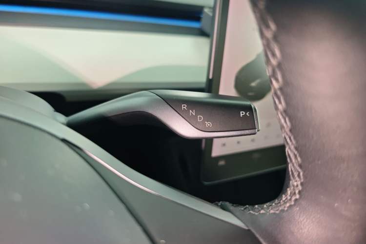 Used Tesla Model Y 2021 Long-Range All-Wheel-Drive Version 3D7
