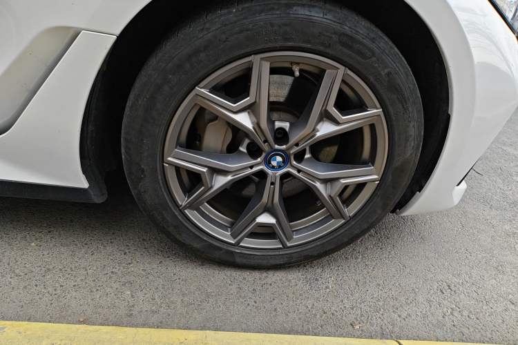 Used BMW i3 2022 eDrive 35 L
