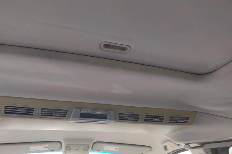 Used JAC Group Refine M5 2013 2.0T Gasoline Automatic Business Edition
