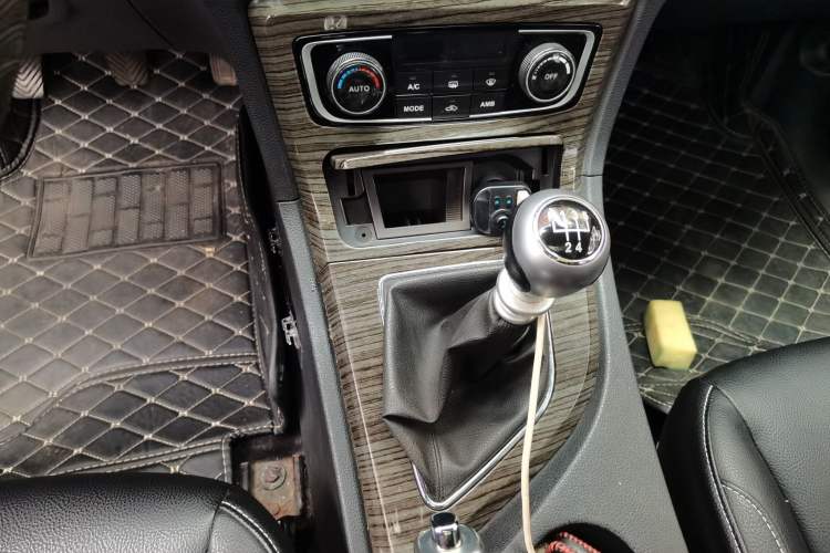 Used Zotye T600 2015 1.5T Manual Luxury Model