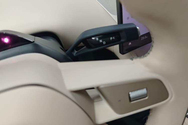 Used Xiaomi Auto YU7 2025 Ultra-Long Range Rear-Wheel Drive Version
