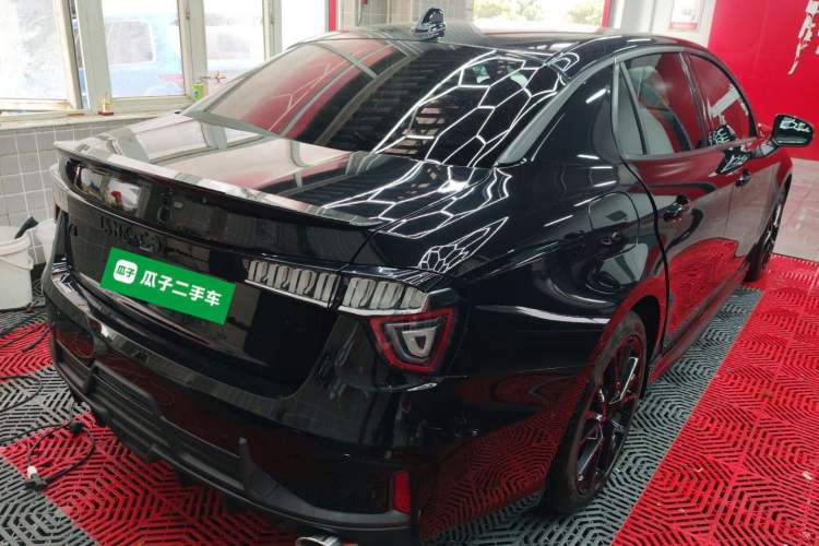 Used Lynk & Co 03 2022 2.0TD DCT JingPro Rear Right 45 Deg