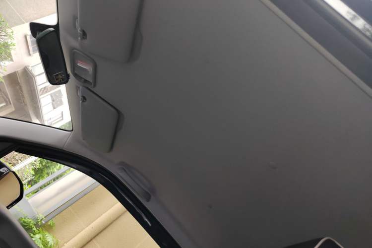 Used Wuling Hongguang MINIEV 2022 GAMEBOY 300km Enthusiast Model with Lithium Iron Phosphate Headliner