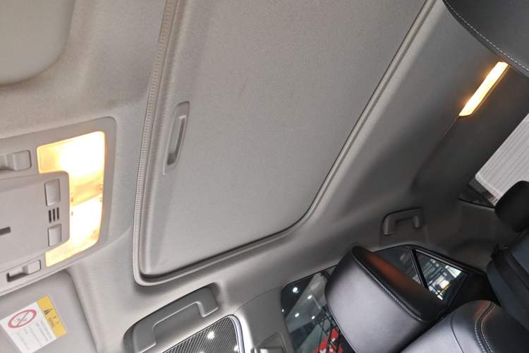 Used Toyota Corolla Hybrid E+ 2019 1.8L E-CVT Luxury Edition
